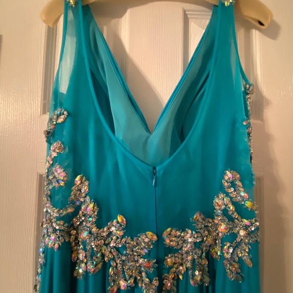 Jovani Teal Prom | Dress Size 12 | Worn Once | Dry Cleaned | Perfect Condition - Picture 5 of 7